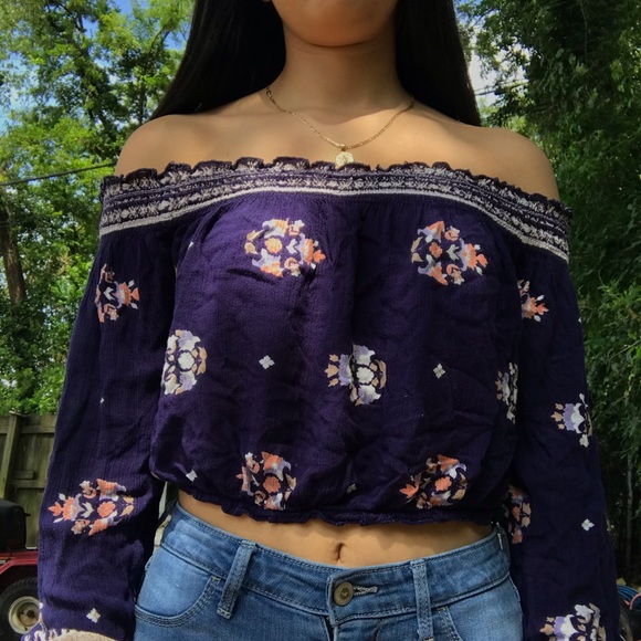 Off the Shoulder Floral Top - Picture 2 of 2